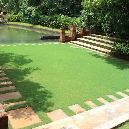 Cherilyn Monta Resort - Ratnagiri Vatul Esterno foto