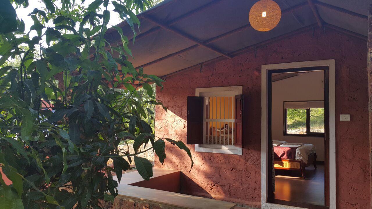 Cherilyn Monta Resort - Ratnagiri Vatul Esterno foto
