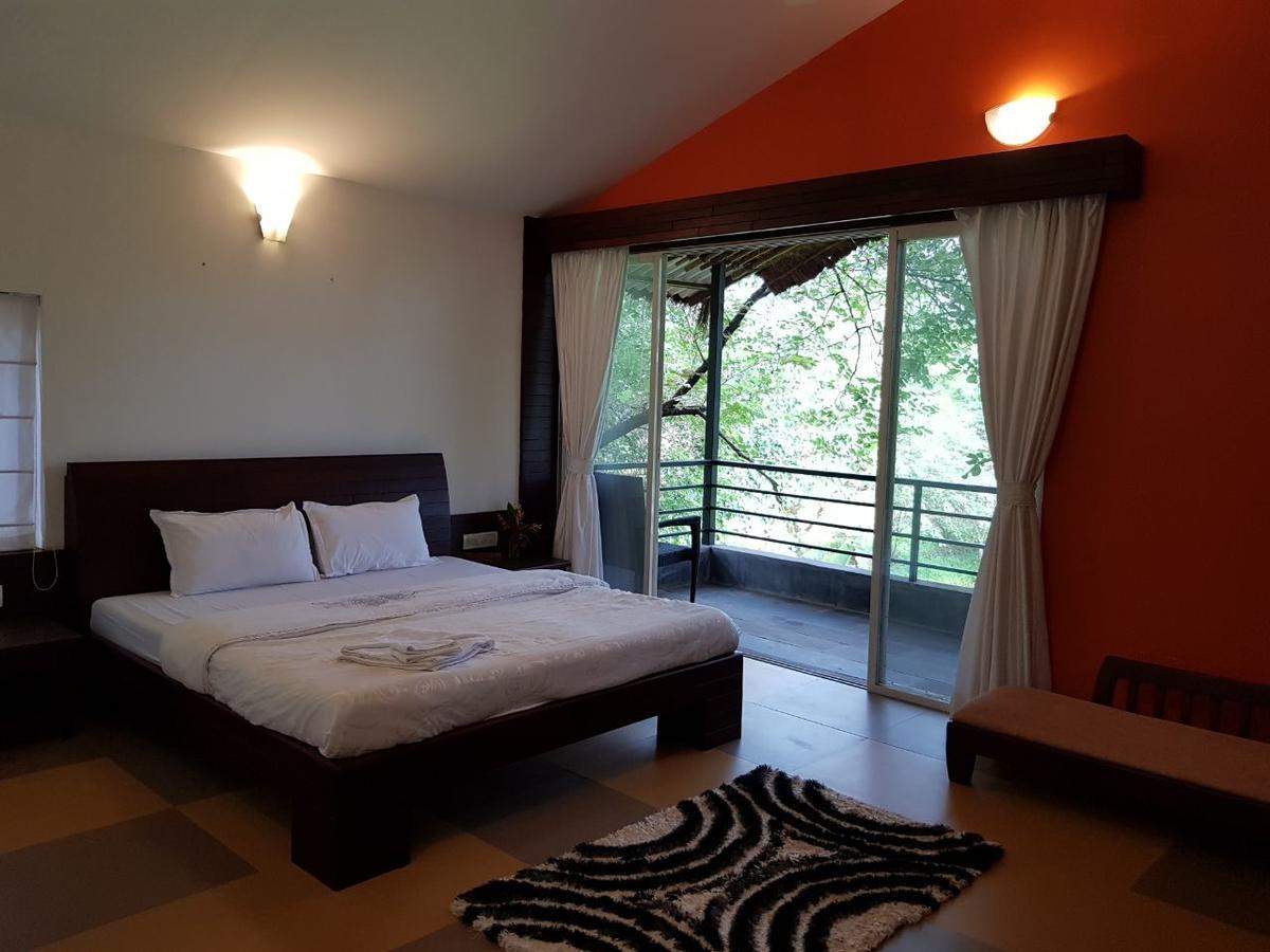 Cherilyn Monta Resort - Ratnagiri Vatul Esterno foto