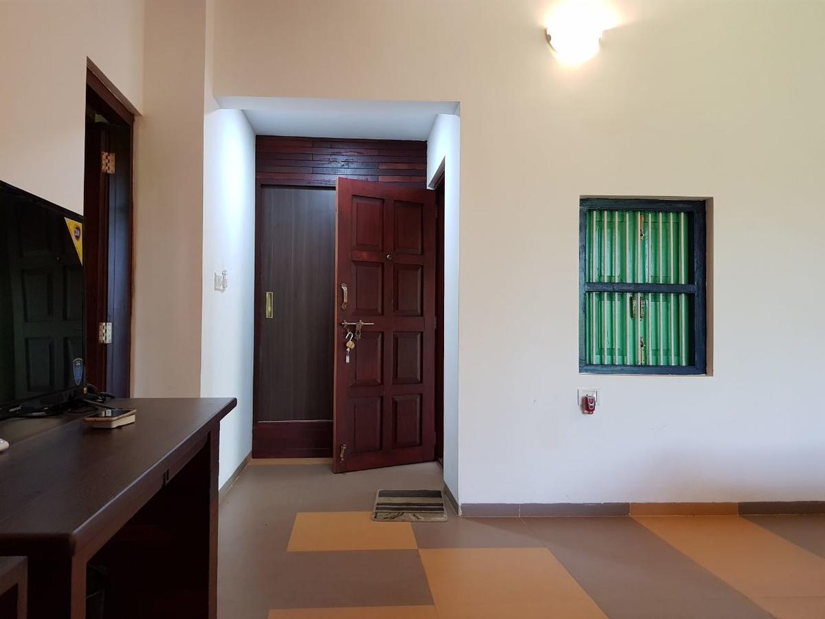 Cherilyn Monta Resort - Ratnagiri Vatul Esterno foto
