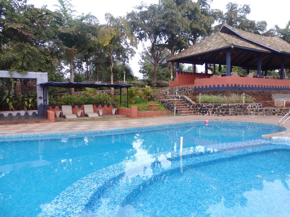 Cherilyn Monta Resort - Ratnagiri Vatul Esterno foto