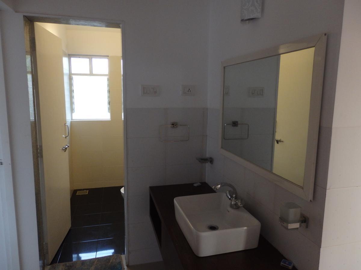 Cherilyn Monta Resort - Ratnagiri Vatul Esterno foto