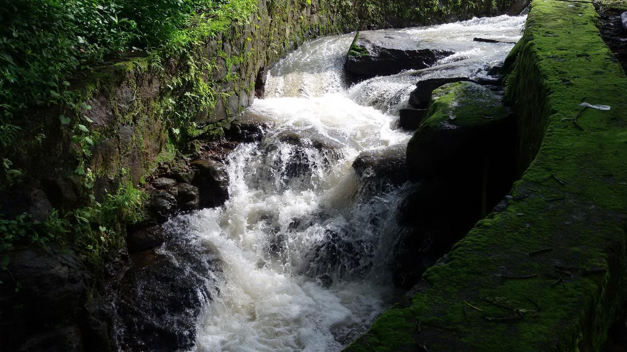 Cherilyn Monta Resort - Ratnagiri Vatul Esterno foto